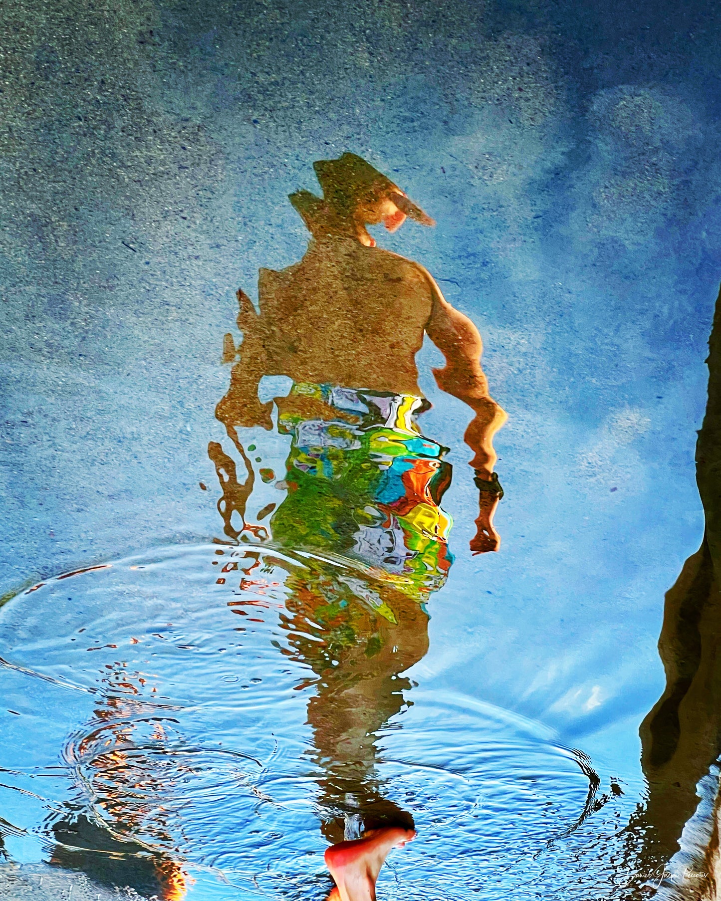 Reflective Gait, San Diego, USA